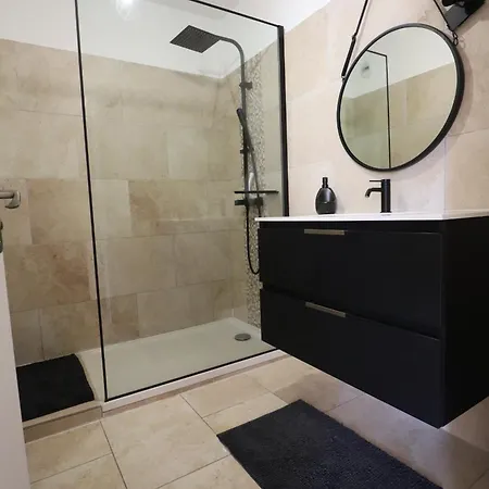 Apartment Sublime Avec Parking Prive A *