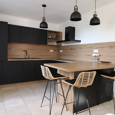 Sublime Avec Parking Prive A Appartement Ajaccio (Corsica)