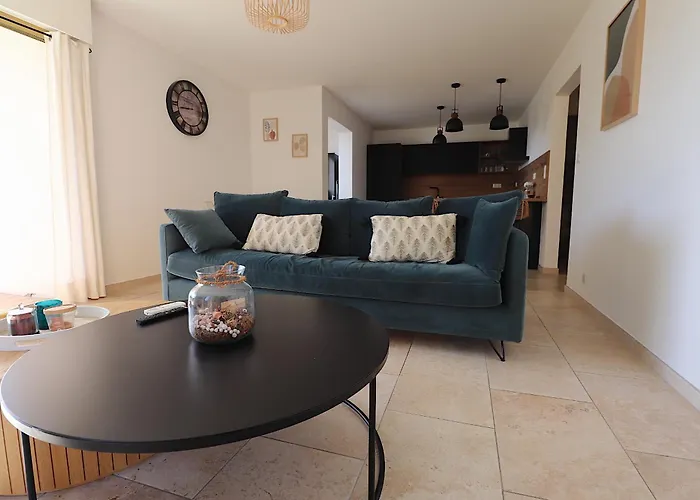 Sublime Avec Parking Sur * Ajaccio (Corsica)